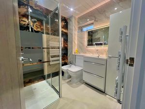 Photo 5- click for photo gallery